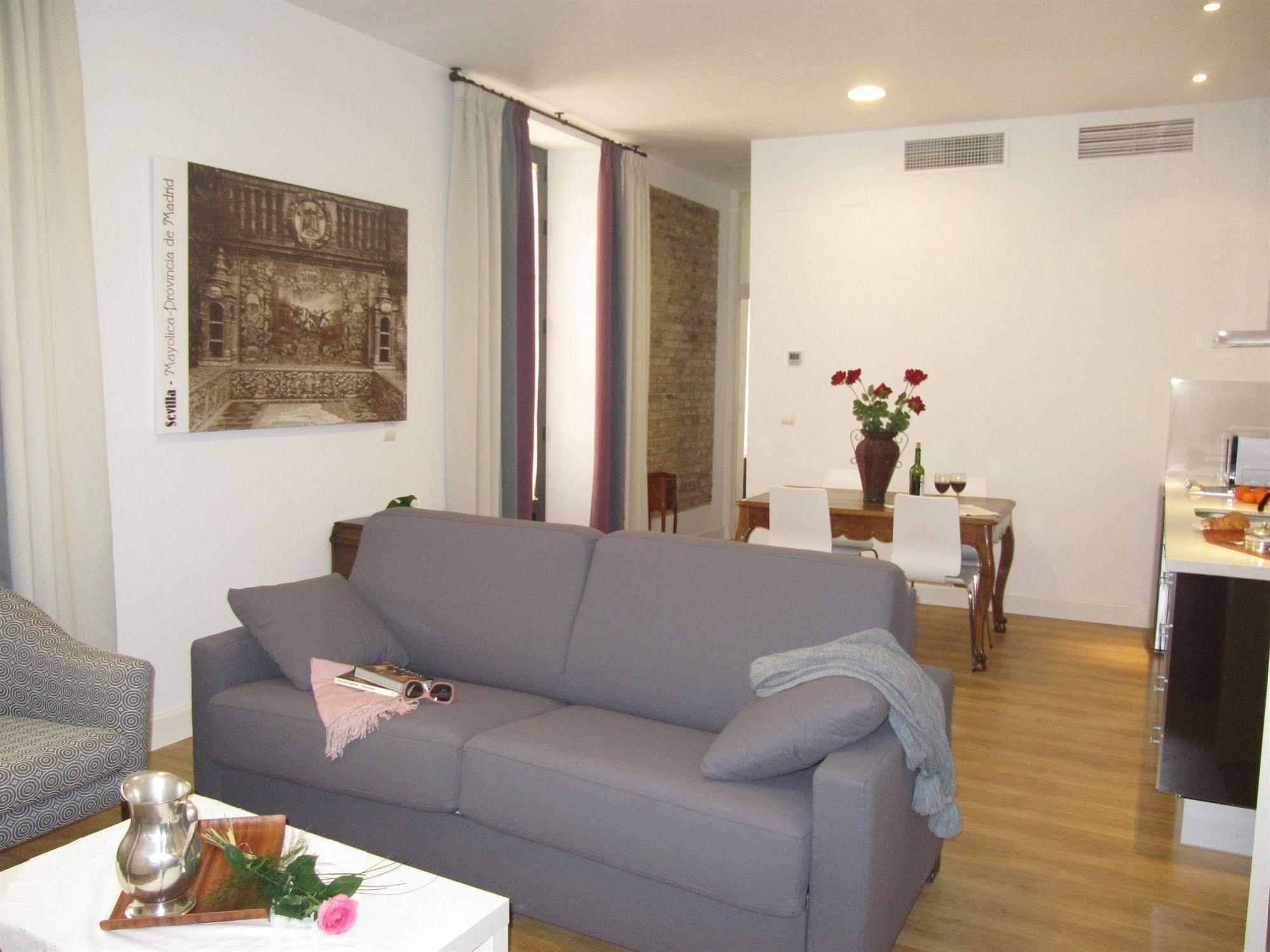 Life Apartments Alberto Lista Sewilla Zewnętrze zdjęcie